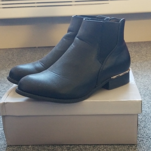 Chelsea boots - Picture 2 of 5